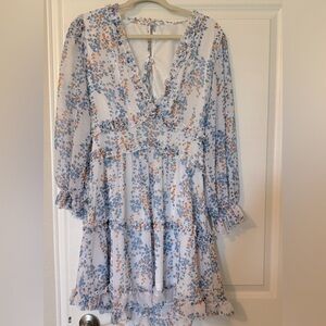 Women’s dress with back cut-out LG